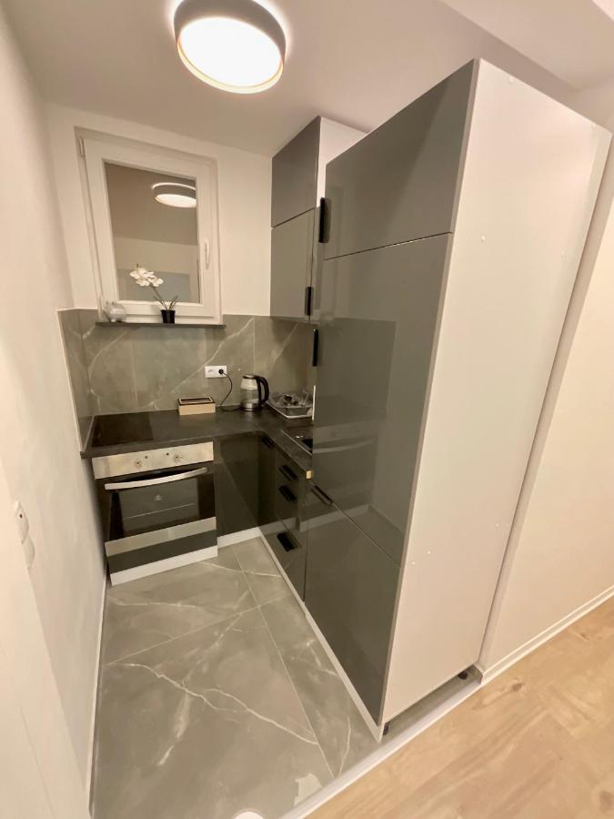 Best Central Apartment - Am Marktplatz - Up To 5 - Next To Frankfurt And Hanau - Coffee And Snacks - Netflix, Prime, Disney Nidderau ภายนอก รูปภาพ