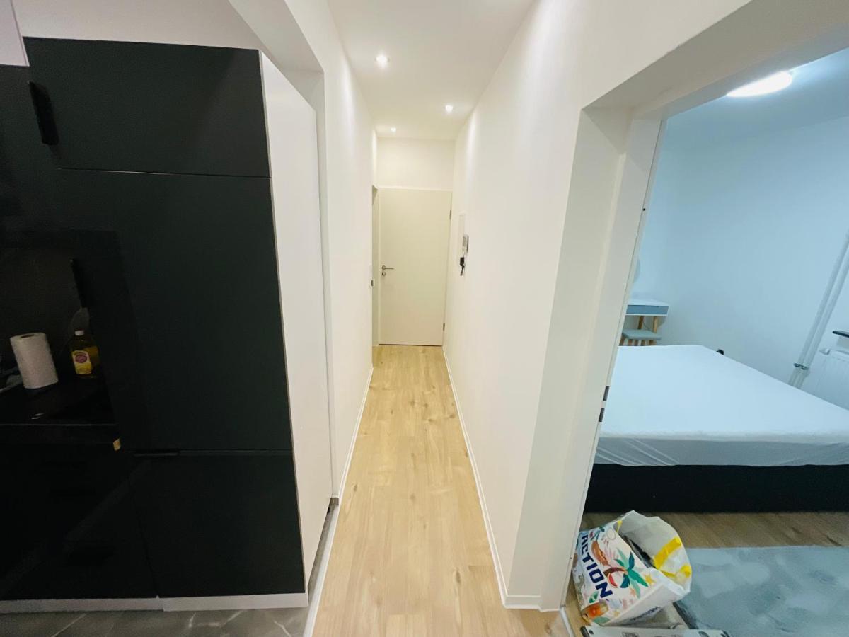 Best Central Apartment - Am Marktplatz - Up To 5 - Next To Frankfurt And Hanau - Coffee And Snacks - Netflix, Prime, Disney Nidderau ภายนอก รูปภาพ